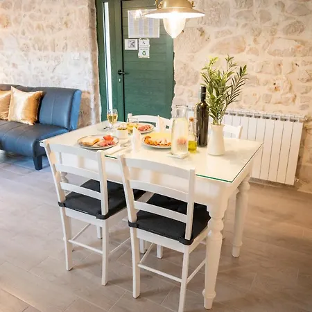 Kadija Castle * Turanj