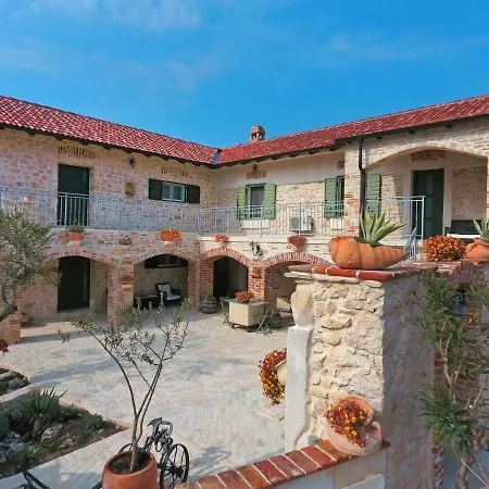 Kadija Castle * Turanj