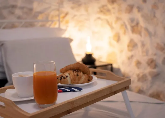 Kadija Castle アパート トゥラニ