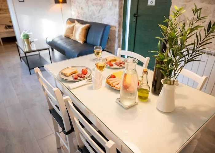 Kadija Castle アパート