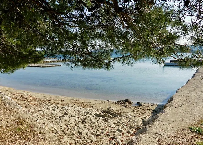 Kadija Castle トゥラニ